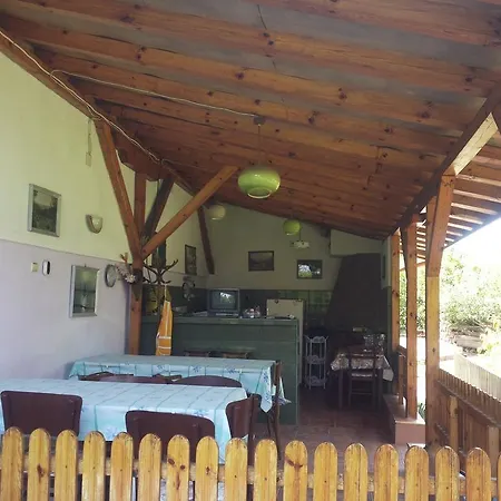 Nadejda Guest house *